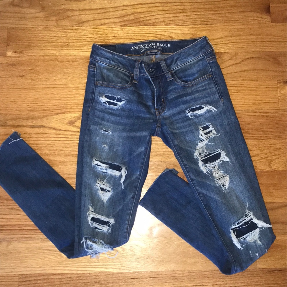 low waisted american eagle jeans super stretch